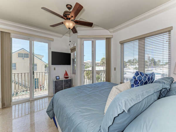 Luxury Anna Maria Island Vacation Home Sleeps 8